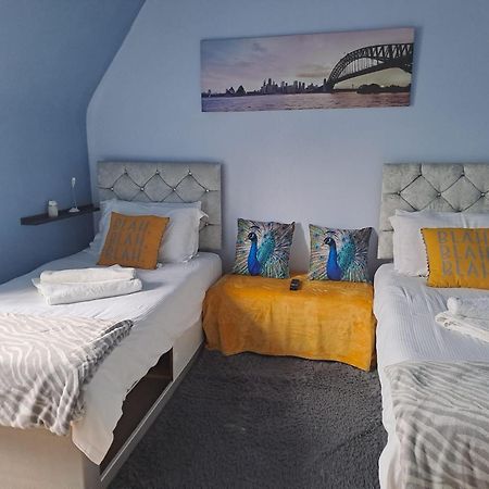 3 Bedroom Brixton Apartment London Bagian luar foto