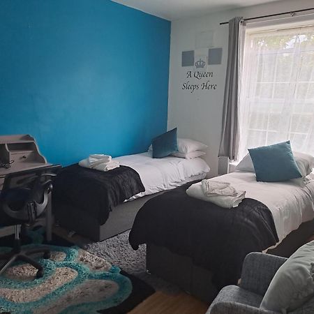 3 Bedroom Brixton Apartment London Bagian luar foto