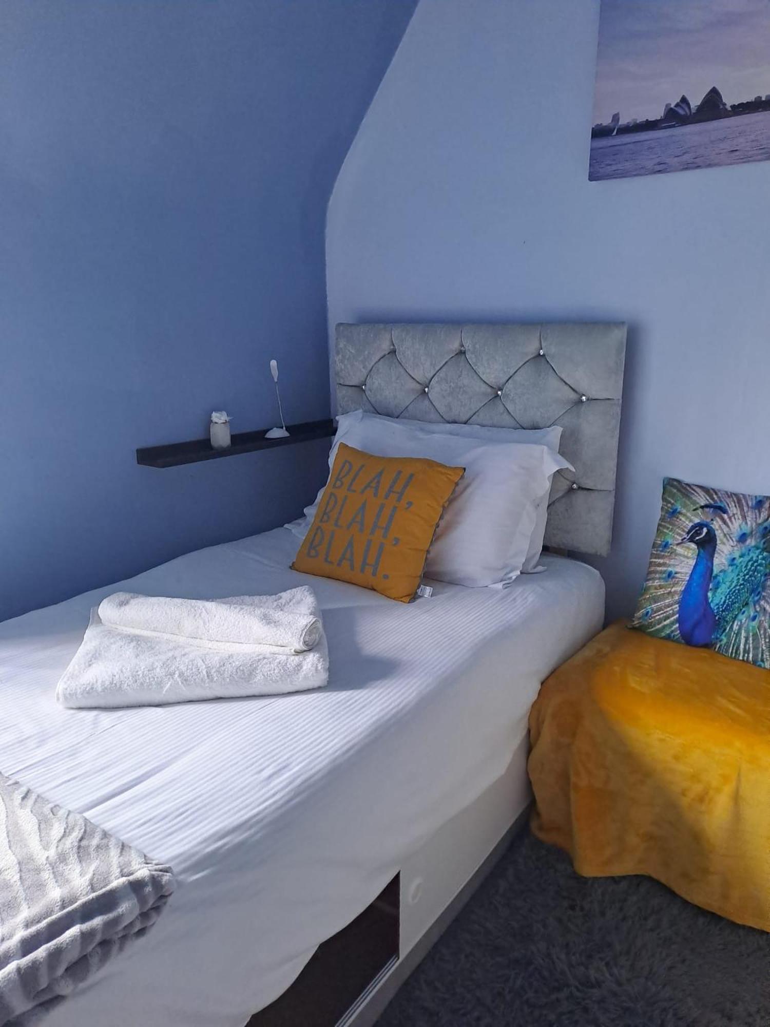 3 Bedroom Brixton Apartment London Bagian luar foto